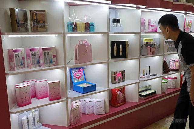 马桶边生产“神仙水” 假大牌正在侵害你的颜值