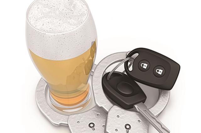 酒驾撞豪车免刑还能走保险？ 骗保双方都成诈骗犯