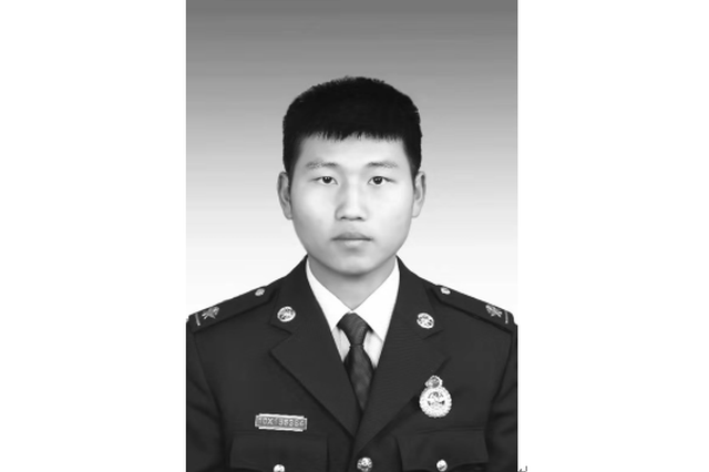 苏州95后消防员为救落水女子牺牲