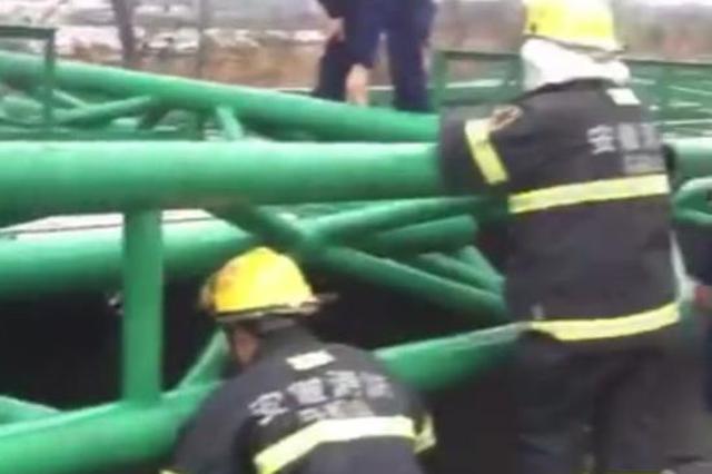 马鞍山遇强对流天气 工地活动板房倒塌致1死数伤