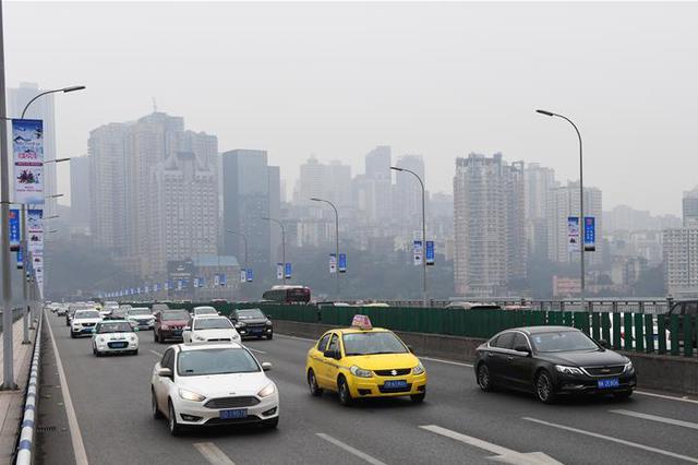 发改委:五一放假调整 将落实免收小客车通行费政策