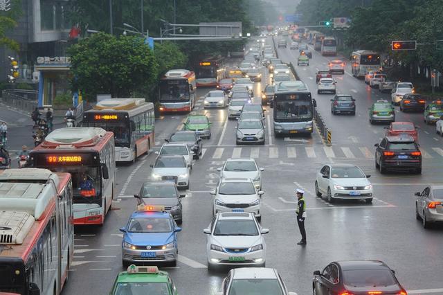 清明出行大数据发布 南京市车流高峰4日7日出现