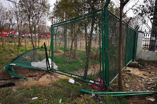 响水爆炸的生与死：那名技工可能被毒气活活熏死