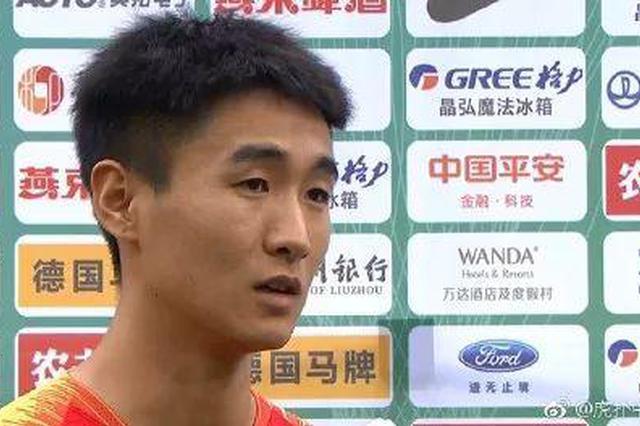 国足0比1负于乌兹别克斯坦：不仅输了球 还输了人