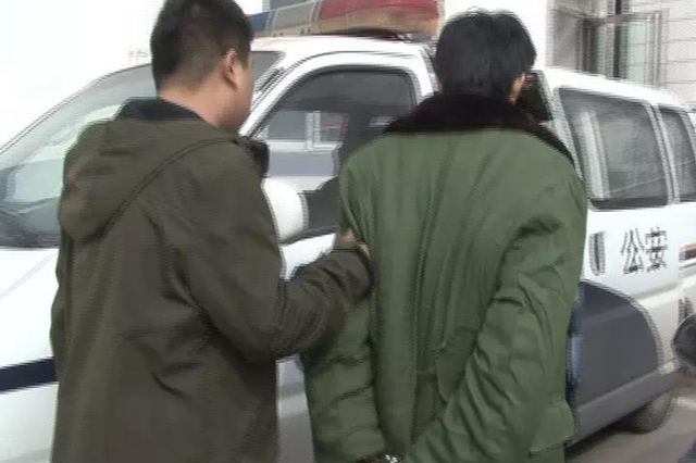 95后演员周文与母亲吸毒被抓 已被移交南京警方