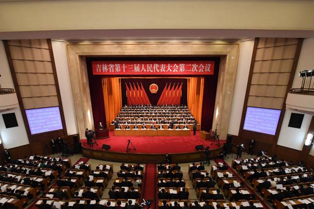 能否立法禁止手机入校园？ 省人大常委会听取代表意见