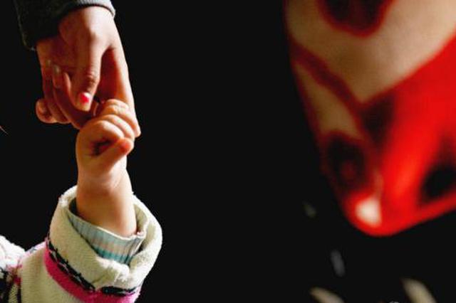 局部地方农村早婚早孕：那些十六七岁的“父母”