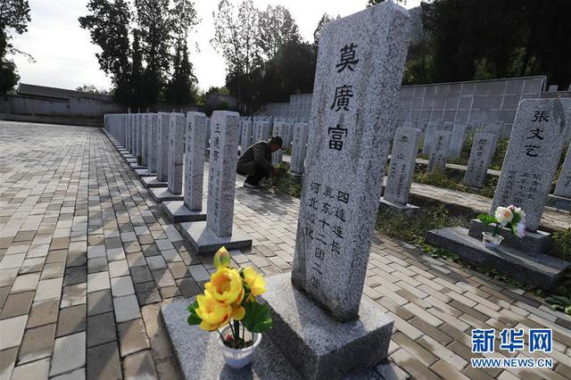 南京再迎一波扫墓人流 清明前最后一个双休日全市共73万人祭扫