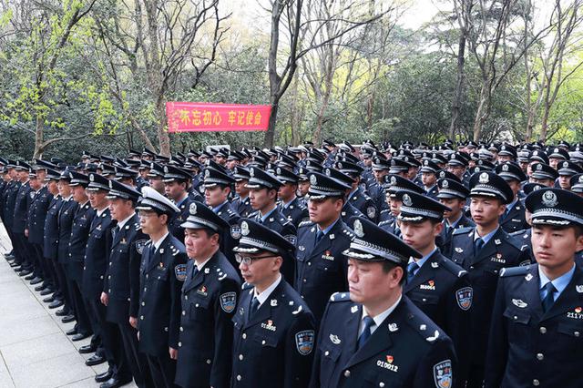 缅怀英烈！去年以来江苏共19名公安民警因公牺牲