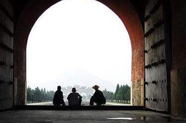 父子接力 守护宿迁宿城18座无名烈士墓50多年