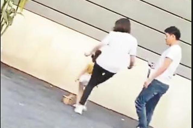 童模月入上万"红的"1年挣套房 有的尿裤子被打