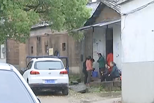 订婚后女方反悔 男子将她杀害：要么嫁我要么还钱