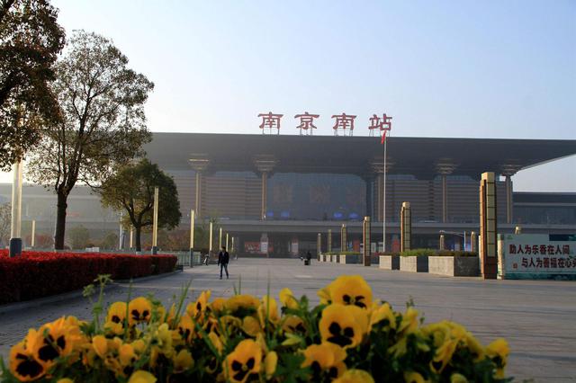 南京南站正式开放P7停车场 新增650个车位