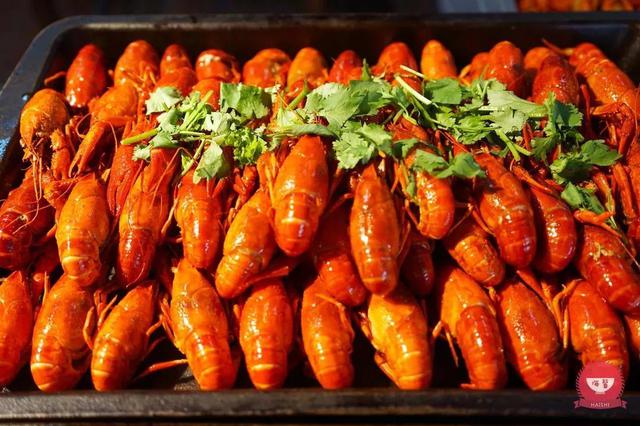 他们偷龙虾说是为了解馋 ，但解馋要偷300斤吗