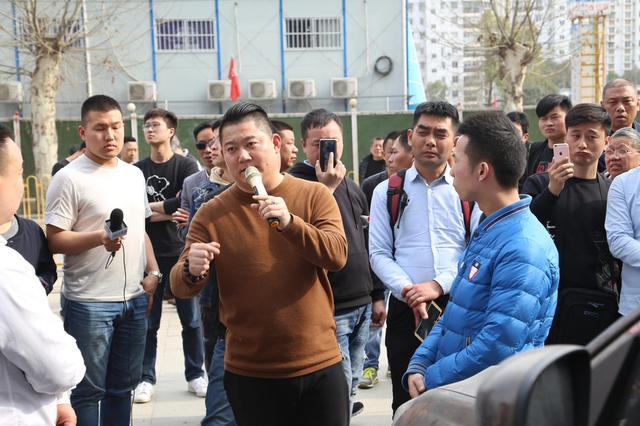 苏州女车主追问金融服务费 维权2年把工商局告了