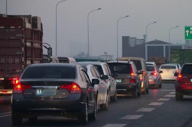 7天后或将迎来史上最堵五一  三部门权威发布教你怎么走