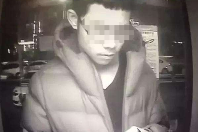 前同事谈吴谢宇:普通、怂、没什么钱 追求过女经理