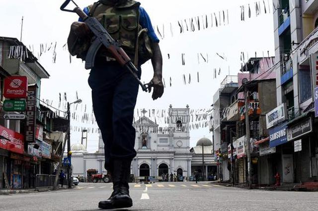 担心再次发生袭击 斯里兰卡警方令民众上交枪械刀具爆炸物