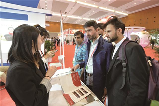 为什么要来南京？ 张敬华给出5个答案