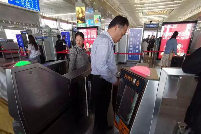 追踪|民企老板“被保险”“被股东”所用身份证均伪造