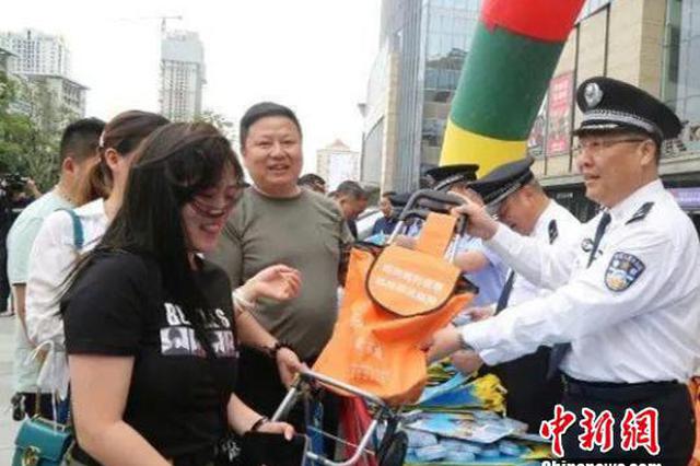 江苏警方去年以来查处经济案件涉案总额1134亿余元