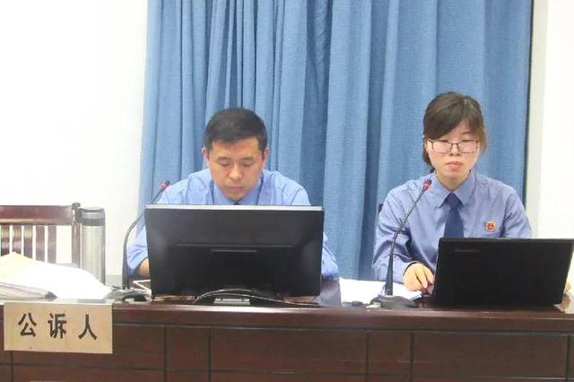 "茅台局长"打掉副局长一颗牙 与情妇开房被偷拍