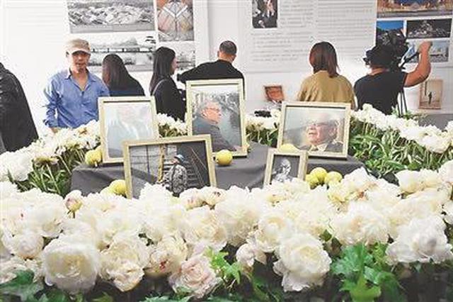 建筑大师贝聿铭辞世 苏州市民游客排队悼念