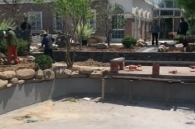 常州一大学教授举报邻居违建遭冷处理？ 城管回应：不属违建