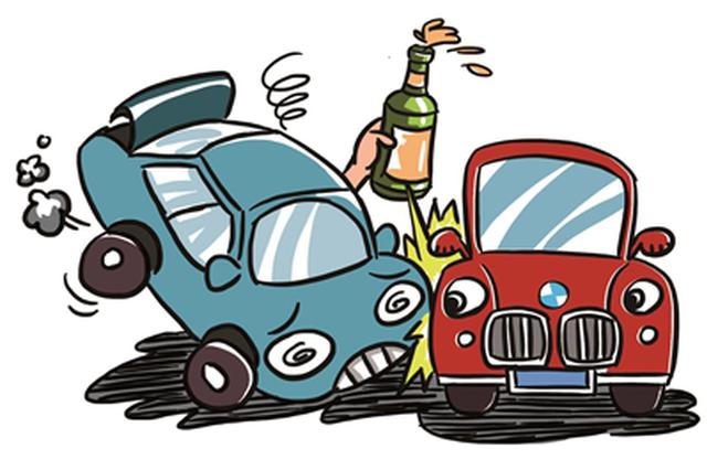 南京交警严查“涉证”违法行为