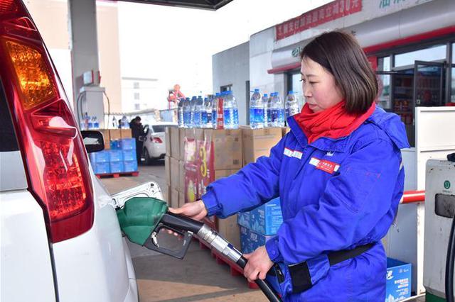 年内成品油最大降幅来袭 汽油将重返“6元时代”