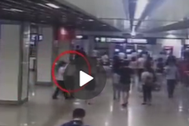 冒用乘车证、辱骂地铁员工 南京一男乘客被拘留2日