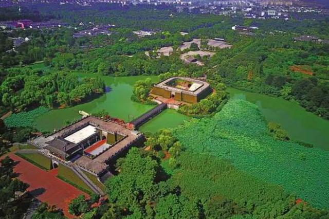 扬州耗资近百亿造350座公园：利益权衡是难点