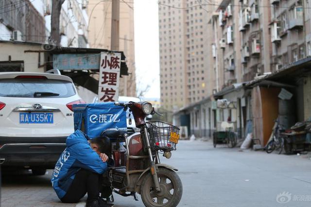 南京市外卖、快递昨起启动“六统一”