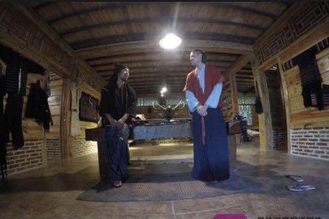 16岁少年休学3年跑了上万公里，只为拍51张合影