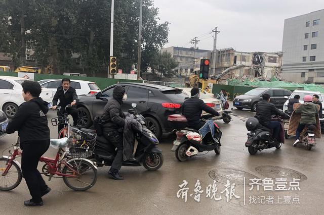 昨天开始 南京抓拍非机动车、行人交通违法