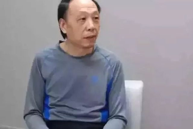 他当上领导后 妻子100多名老乡被提拔重用