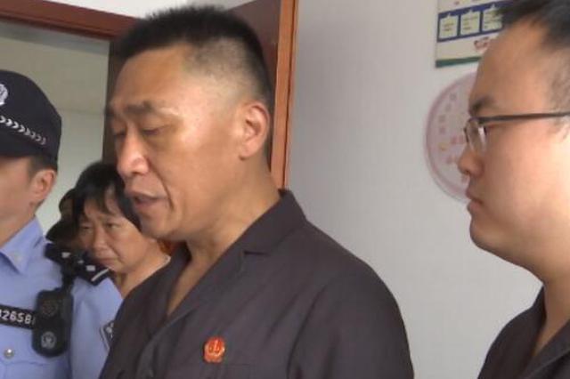 手术后赖病房4年不出院 法官上门读“逐客令”