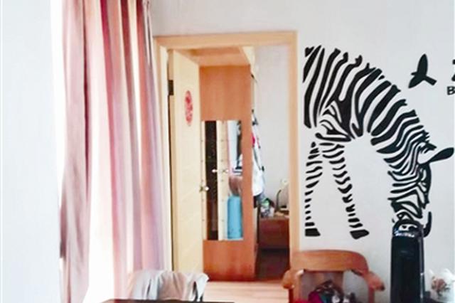 老夫妇付5万定金后房东消失 住了6年的房子被拍卖