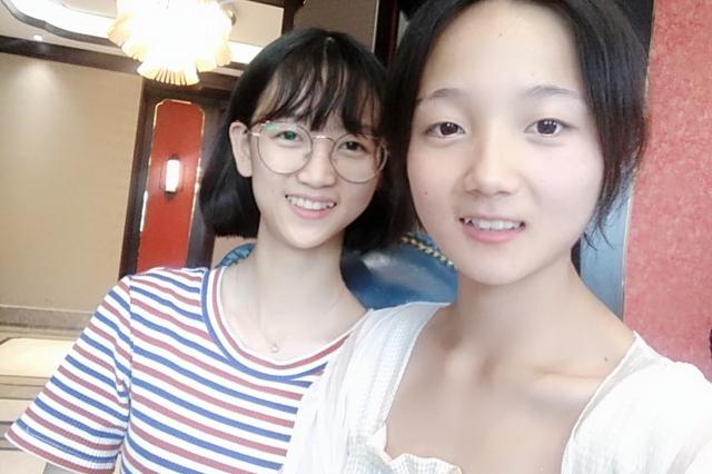 女孩高考后连续打工24小时晕倒 9岁起就撑起一个家