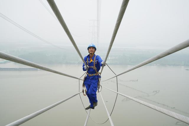 江苏电网用电负荷创历史新高 连续三年突破1亿千瓦