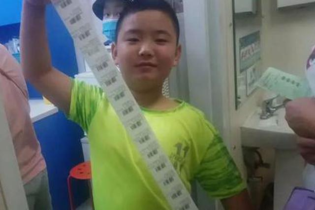 3个月终于吃胖30多斤 11岁娃很兴奋：马上就能救爸爸了