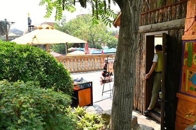 学生拒绝实训“扮鬼”遭老师威胁 校方：涉事教师已停职