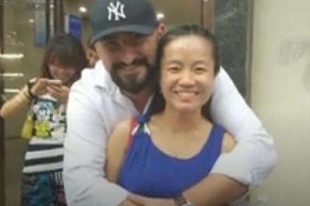 华人女教师3年前在美遭离奇射杀 警方悬赏寻求线索