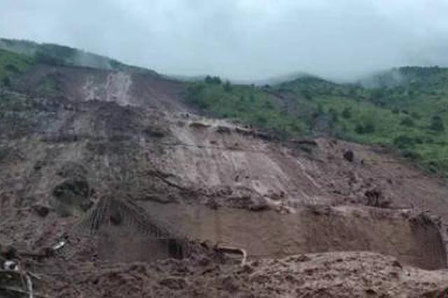四川甘洛县暴雨灾害转移安置2200余人 救援仍在进行