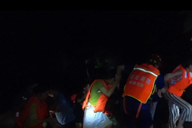 湖北十堰暴雨已致6人遇难6人失联