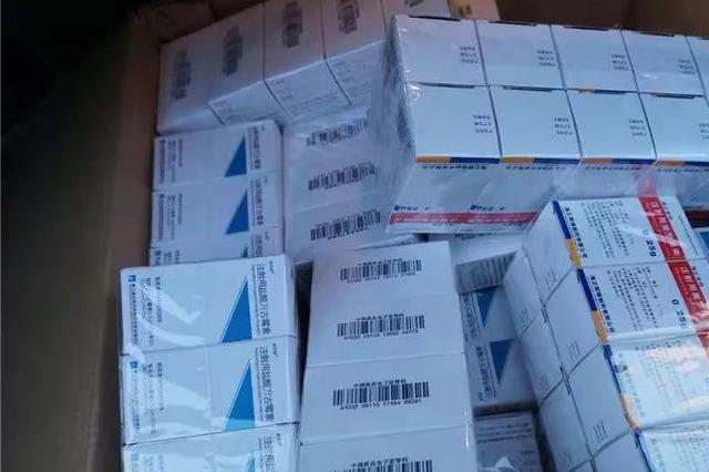 母亲斥责沉迷手机并发生争执 14岁男孩吞降压药