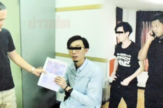 中国男子假冒警察洗劫赌场 抢走价值约300万元财物