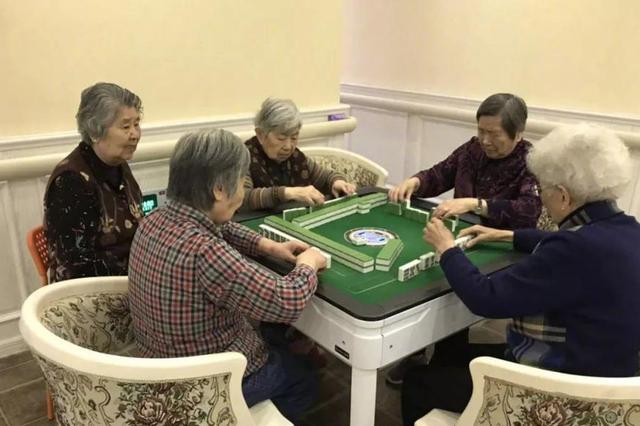 江苏探索新型养老模式 南京各区将试点时间银行