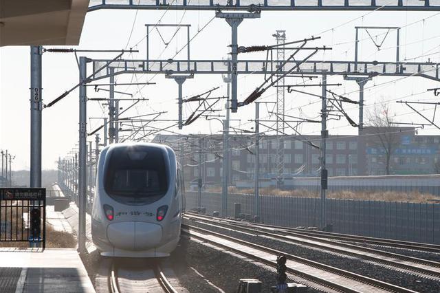 江苏六铁共建 明年基本建成三纵四横高铁网