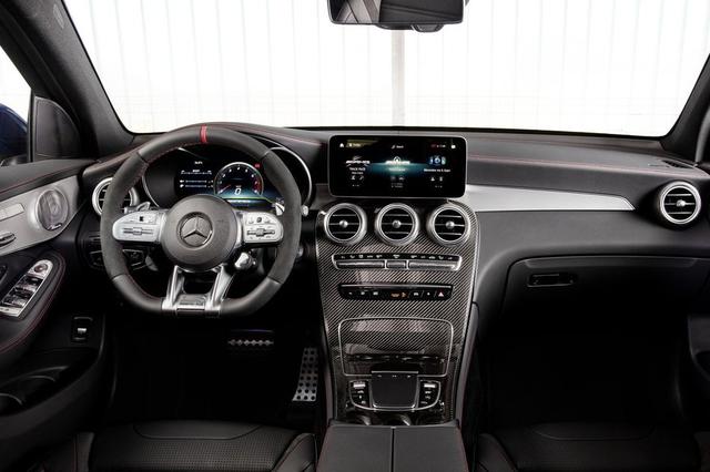 扬州男子上错公交车要求停车退钱遭拒 动手抢方向盘